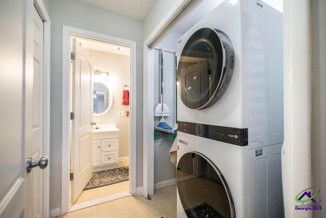 124 S Tamie Circle, Kathleen, GA 31047