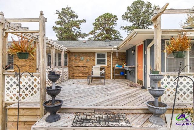 124 S Tamie Circle, Kathleen, GA 31047