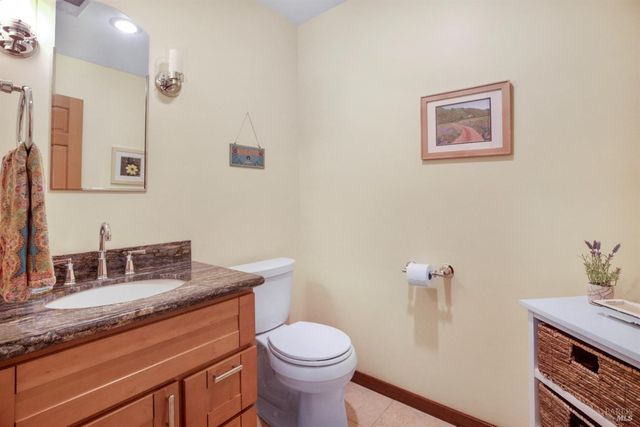 200 Sky Oaks Dr, Angwin, CA 94508