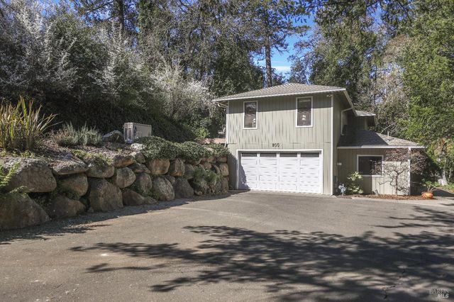 200 Sky Oaks Dr, Angwin, CA 94508