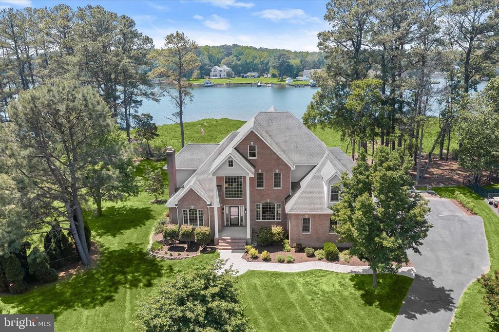 Image 1 of property listing at 109 STARBOARD CT, Grasonville, MD 21638