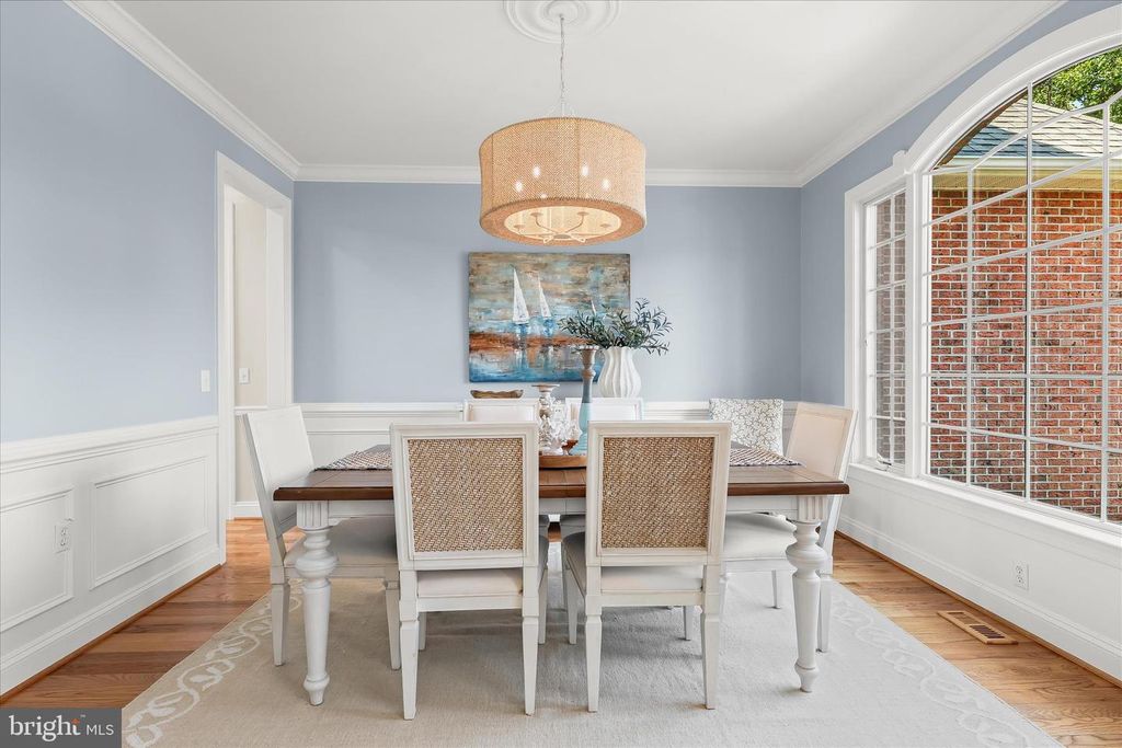 Image 10 of property listing at 109 STARBOARD CT, Grasonville, MD 21638