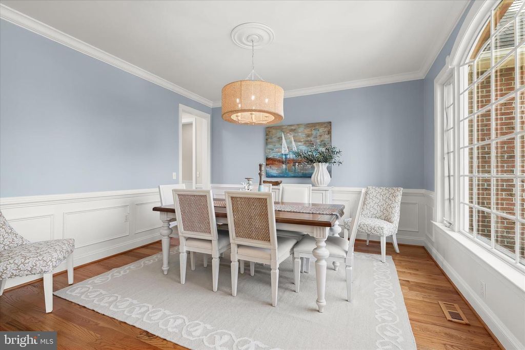 Image 11 of property listing at 109 STARBOARD CT, Grasonville, MD 21638