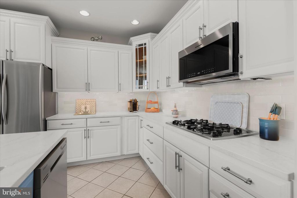 Image 27 of property listing at 109 STARBOARD CT, Grasonville, MD 21638