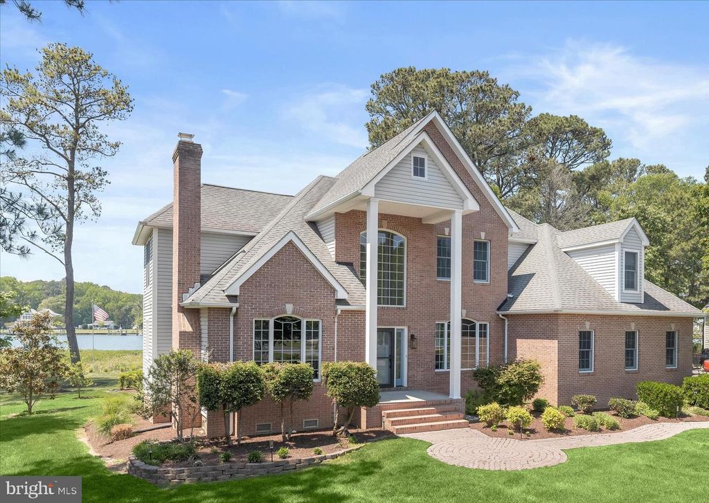 Image 3 of property listing at 109 STARBOARD CT, Grasonville, MD 21638
