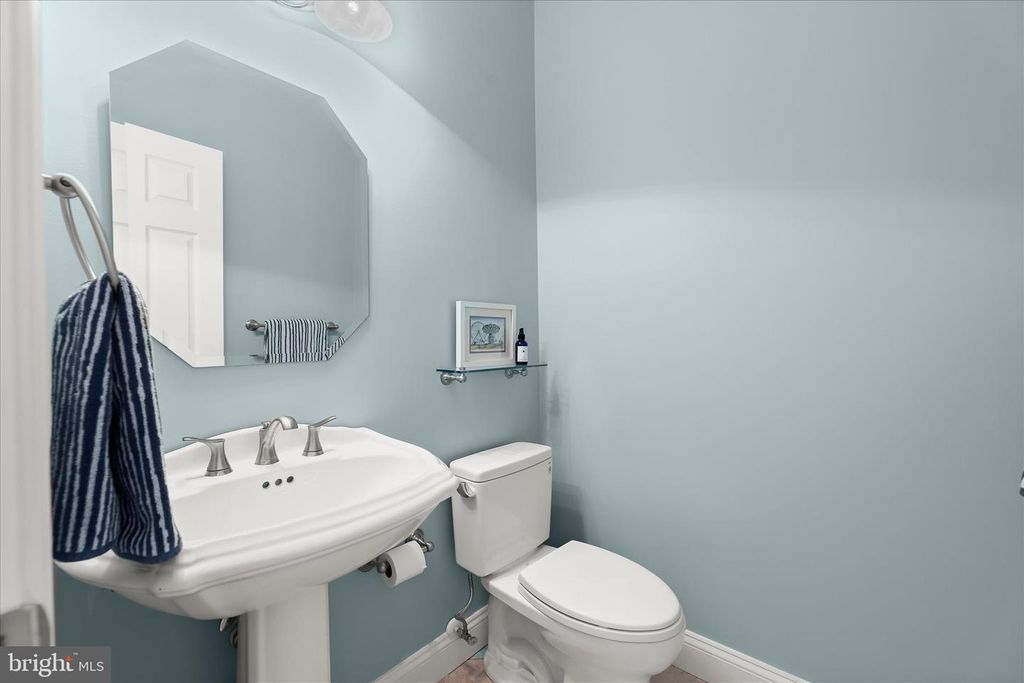 Image 41 of property listing at 109 STARBOARD CT, Grasonville, MD 21638