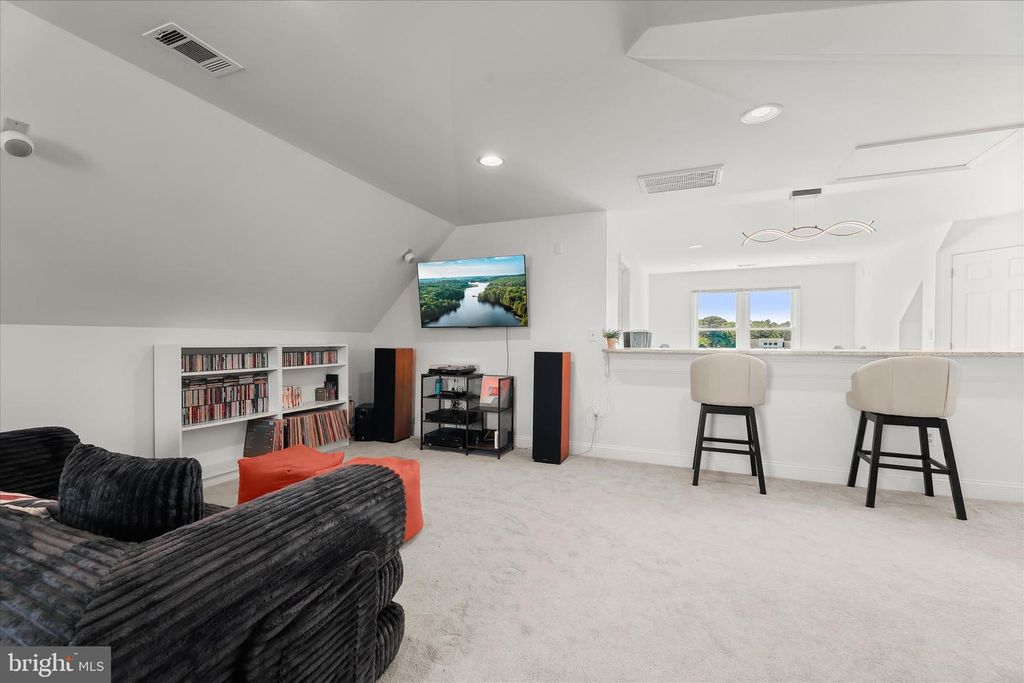 Image 56 of property listing at 109 STARBOARD CT, Grasonville, MD 21638