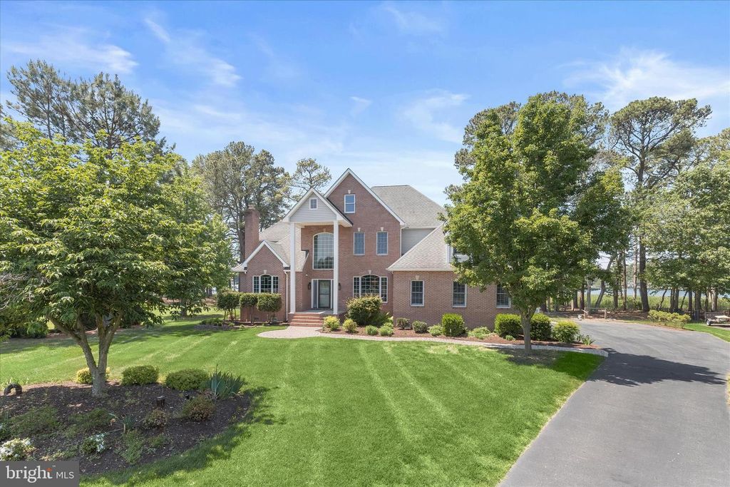 Image 76 of property listing at 109 STARBOARD CT, Grasonville, MD 21638