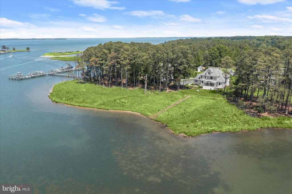 Image 80 of property listing at 109 STARBOARD CT, Grasonville, MD 21638