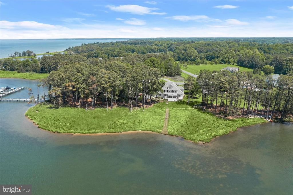 Image 82 of property listing at 109 STARBOARD CT, Grasonville, MD 21638