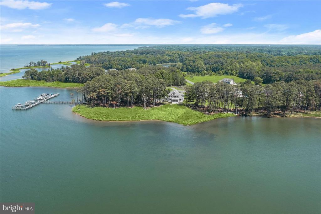 Image 83 of property listing at 109 STARBOARD CT, Grasonville, MD 21638