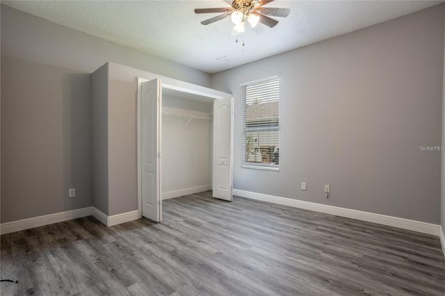4946 LAZY OAKS WAY, St Cloud, FL 34771