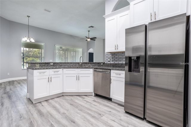 4946 LAZY OAKS WAY, St Cloud, FL 34771