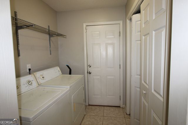 3374 Mosswood Lane, Rex, GA 30273