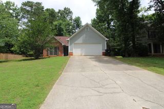 3374 Mosswood Lane, Rex, GA 30273