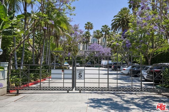 2233 Martin 309, Irvine, CA 92612