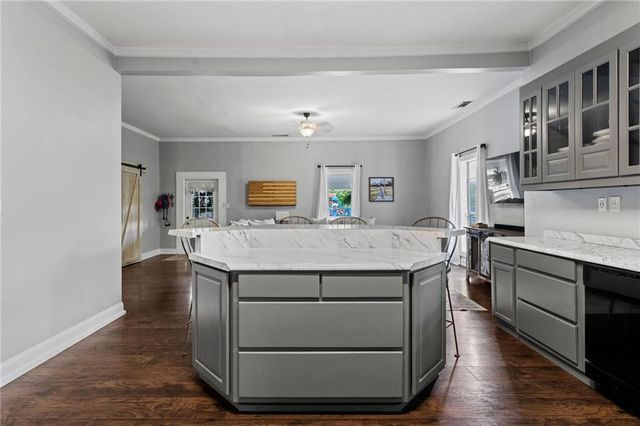 28 School Street NE, White, GA 30184