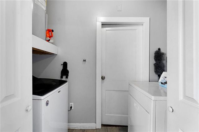 28 School Street NE, White, GA 30184