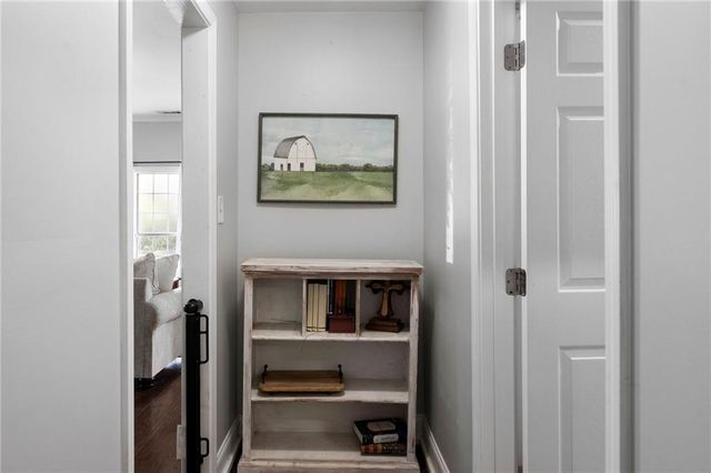 28 School Street NE, White, GA 30184