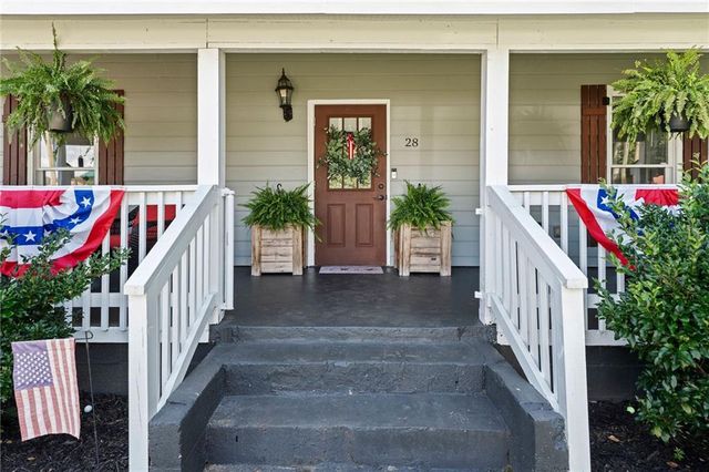 28 School Street NE, White, GA 30184