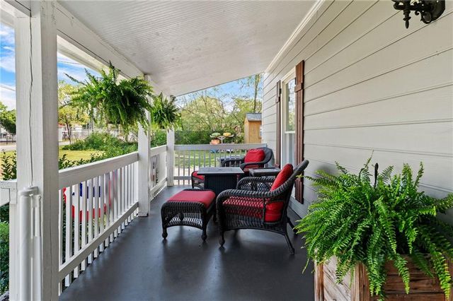 28 School Street NE, White, GA 30184