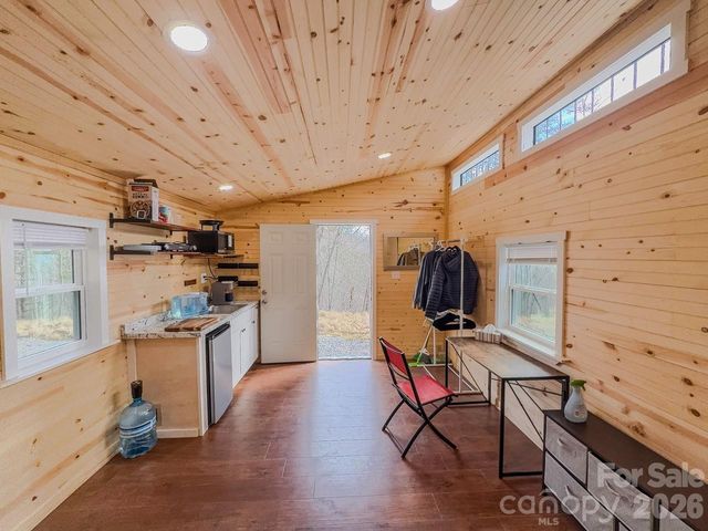 175 Broken Bow Road, Waynesville, NC 28785