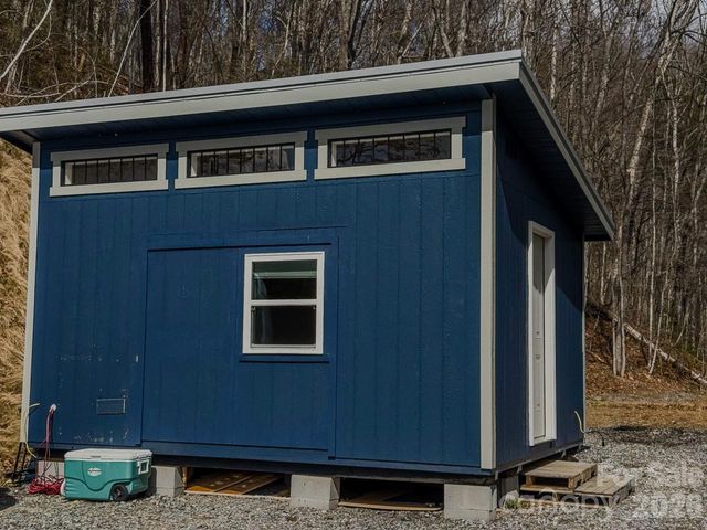 175 Broken Bow Road, Waynesville, NC 28785