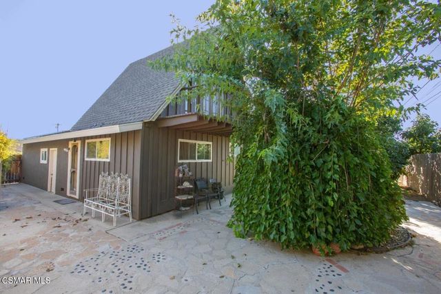 11 Teasdale Street, Thousand Oaks, CA 91360