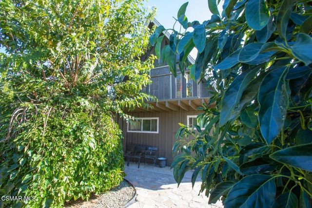 11 Teasdale Street, Thousand Oaks, CA 91360