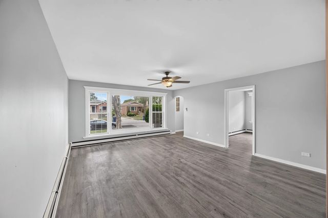 9316 S Harding Avenue, Evergreen Park, IL 60805