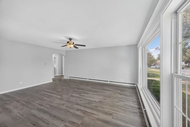 9316 S Harding Avenue, Evergreen Park, IL 60805