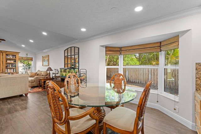 551 Kingsbury Terrace, Wellington, FL 33414