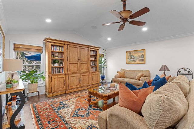 551 Kingsbury Terrace, Wellington, FL 33414