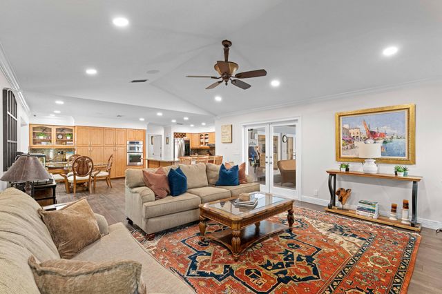 551 Kingsbury Terrace, Wellington, FL 33414