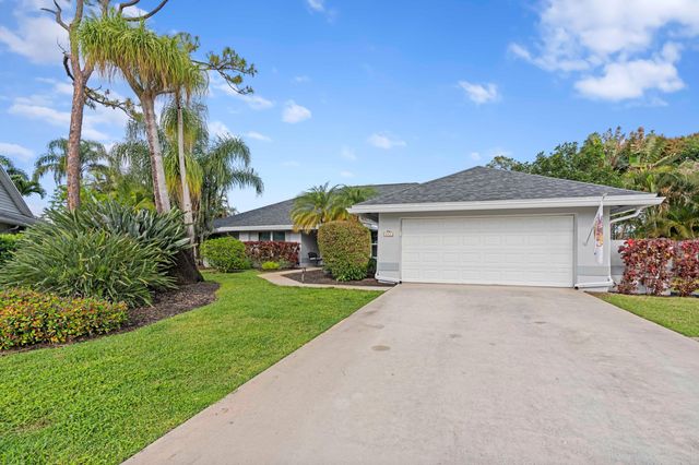 551 Kingsbury Terrace, Wellington, FL 33414