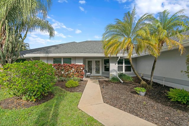 551 Kingsbury Terrace, Wellington, FL 33414