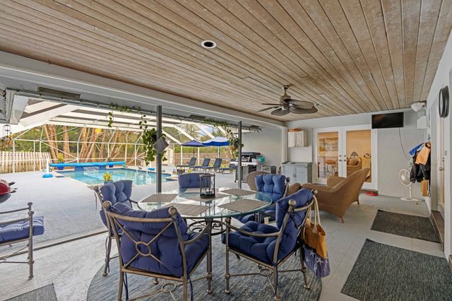 551 Kingsbury Terrace, Wellington, FL 33414