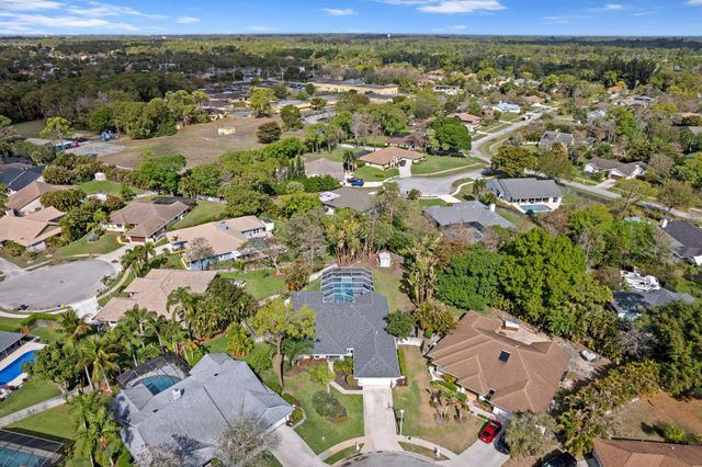 551 Kingsbury Terrace, Wellington, FL 33414