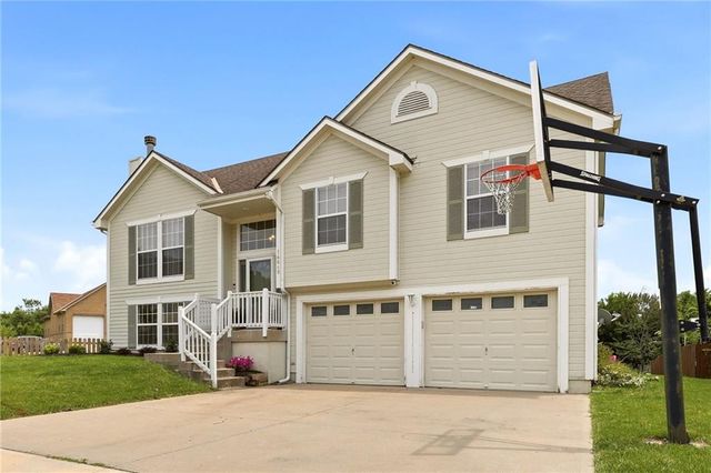 14648 LaQuinta Drive, Grandview, MO 64030