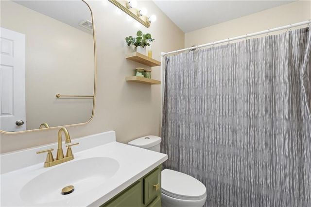 14648 LaQuinta Drive, Grandview, MO 64030