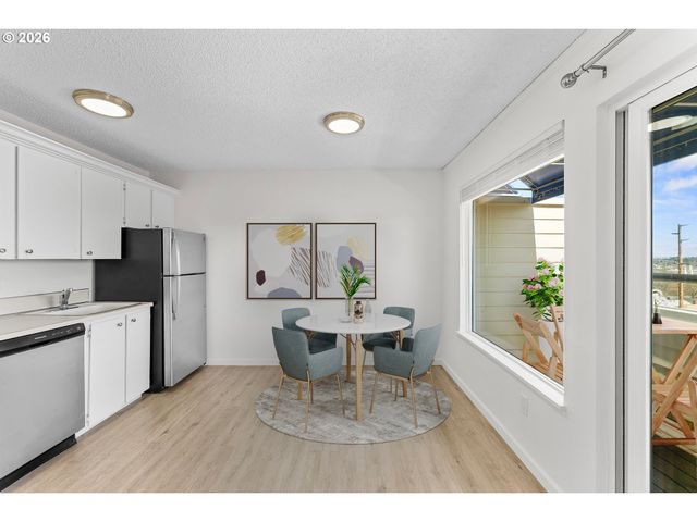 3515 Sw BARBUR Blvd R-1, Portland, OR 97239