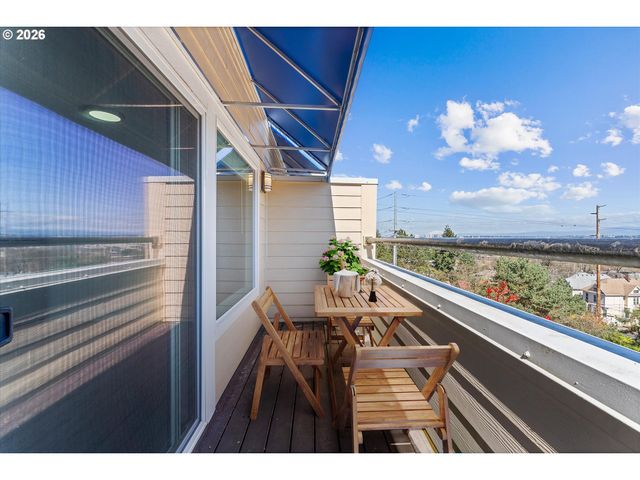 3515 Sw BARBUR Blvd R-1, Portland, OR 97239