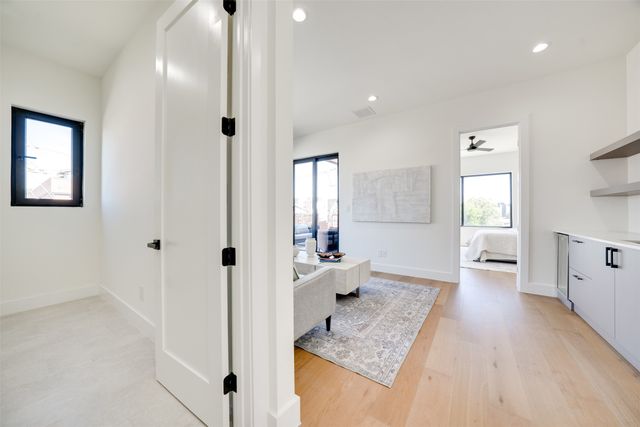 3825 Munger Avenue, Dallas, TX 75206