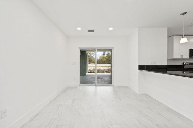 9376 103rd Court, Vero Beach, FL 32967