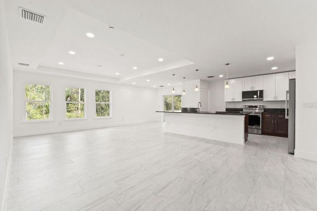 9376 103rd Court, Vero Beach, FL 32967