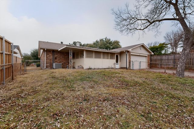 2609 Brook Hollow Lane, Mesquite, TX 75150