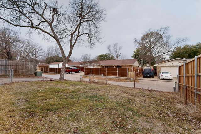 2609 Brook Hollow Lane, Mesquite, TX 75150