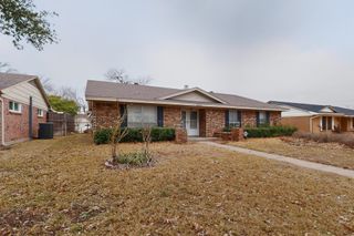 2609 Brook Hollow Lane, Mesquite, TX 75150