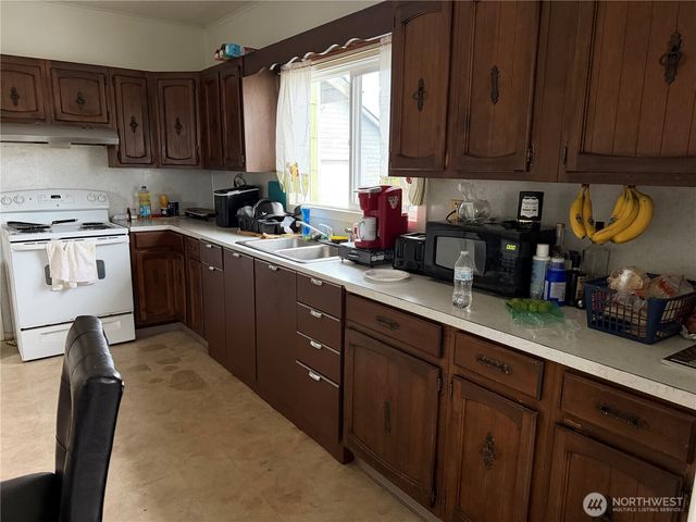 103 S West Boulevard, Aberdeen, WA 98520