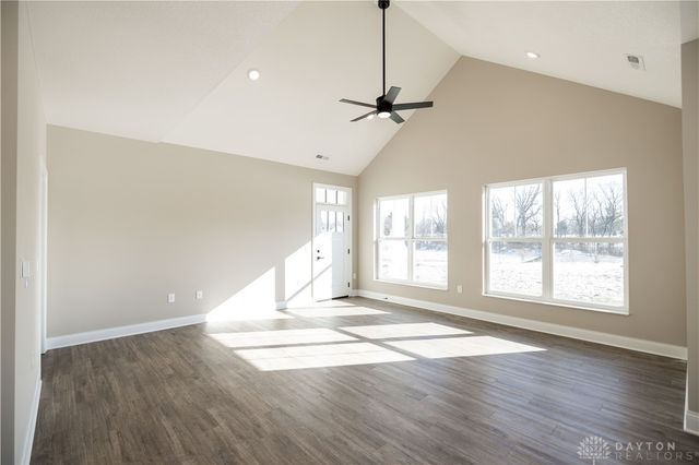 1509 Kingsgate Road, Springfield, OH 45502